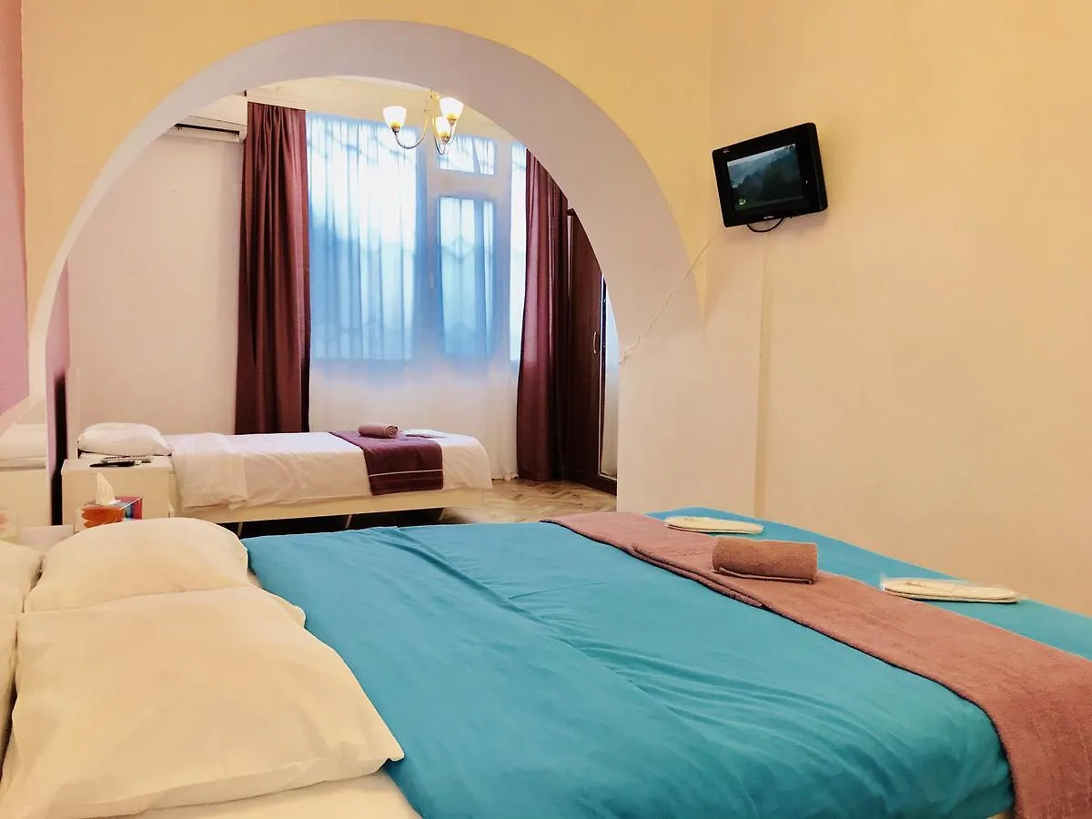 Check-In Apartment Near Fountain Square Vidadi Str Baku