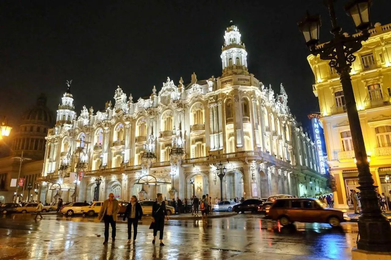Check-In Apartment Near Fountain Square Vidadi Str Baku