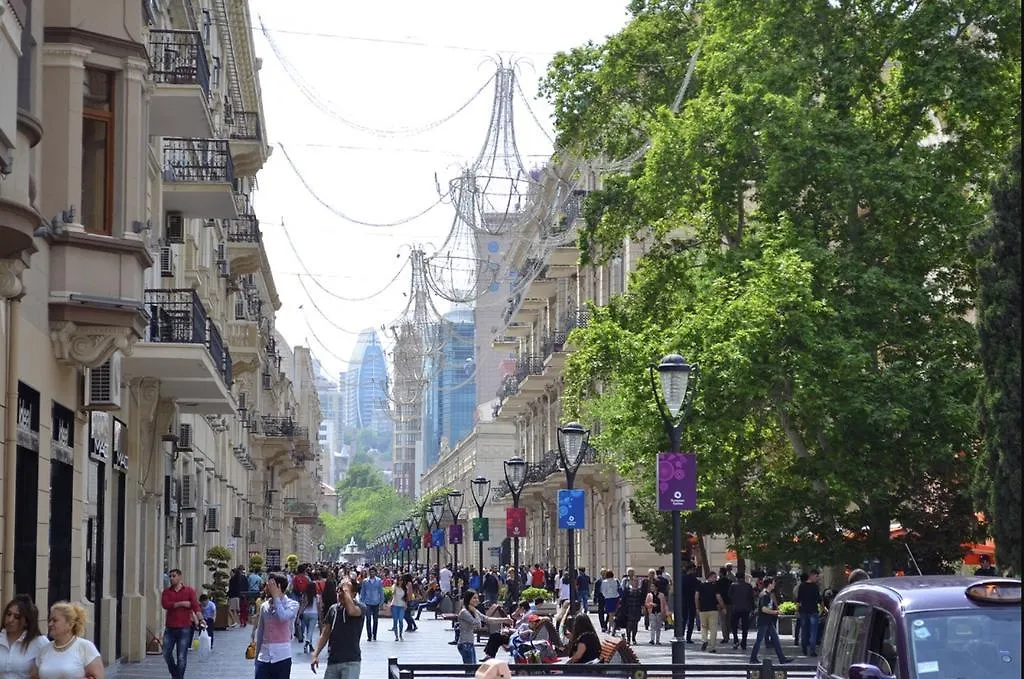 Check-In Apartment Near Fountain Square Vidadi Str Baky